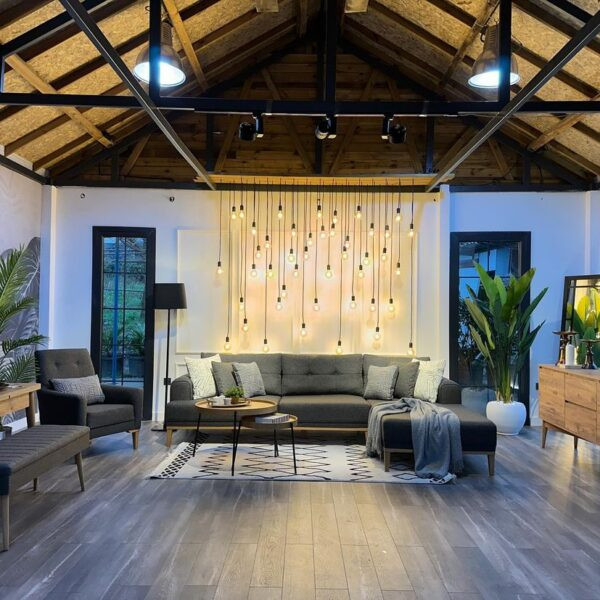 ألترا مودرن